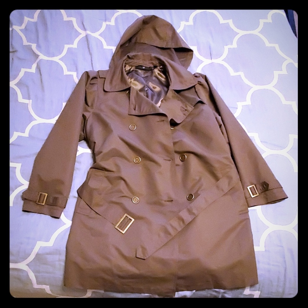 Womens light weight jacket